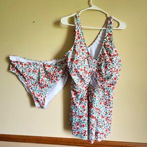 Two Piece Swimsuits Floral flowers Size 4XL NWOT